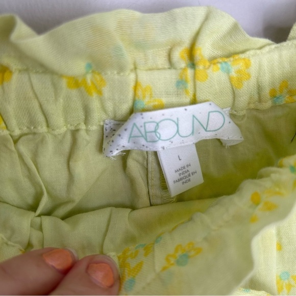 NWT‎ women’s yellow floral skirt size large - Picture 4 of 6